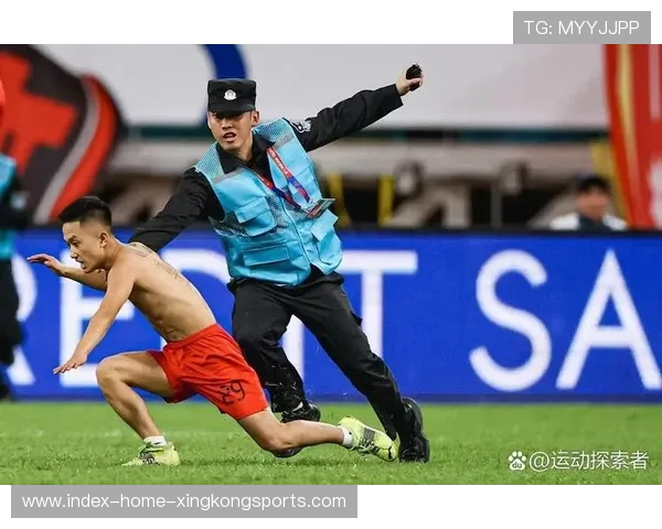 本菲卡的角球配合在比赛中屡试不爽——以进攻艺术点燃球迷热情