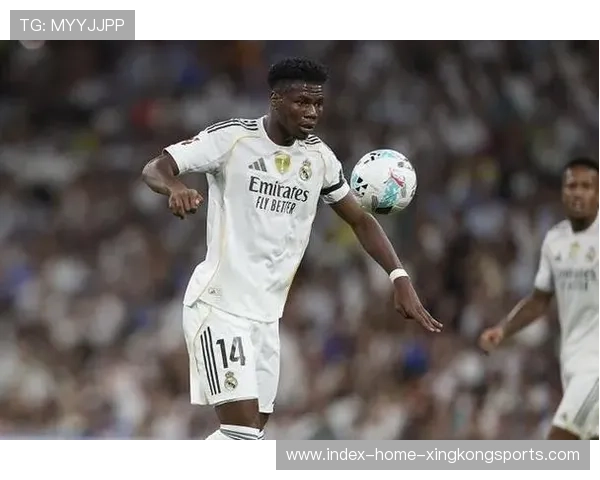 皇马琼阿梅尼远距离爆射，门将毫无反应，完美展现超级中场实力