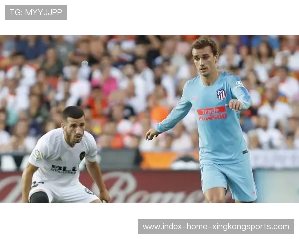 格列兹曼多次参与组织